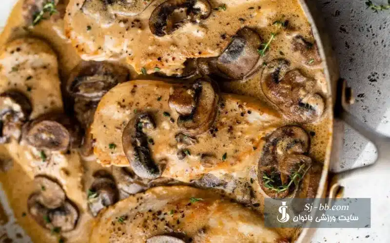 خوراک مرغ و قارج