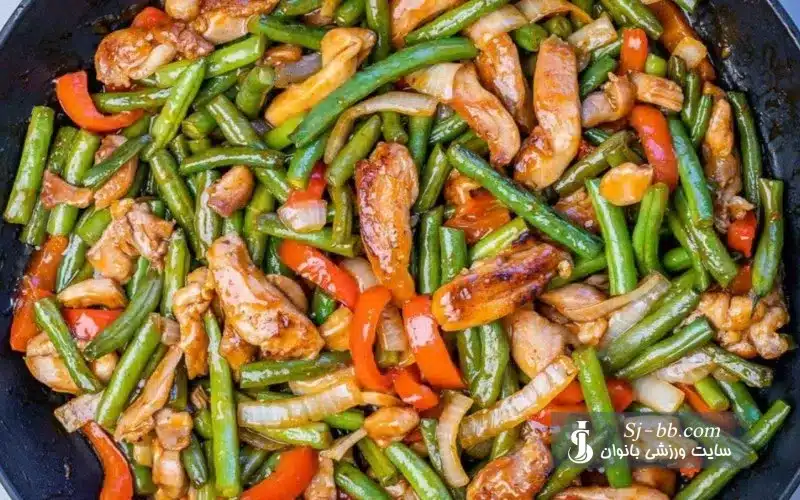 خوراک مرغ و لوبیا سبز