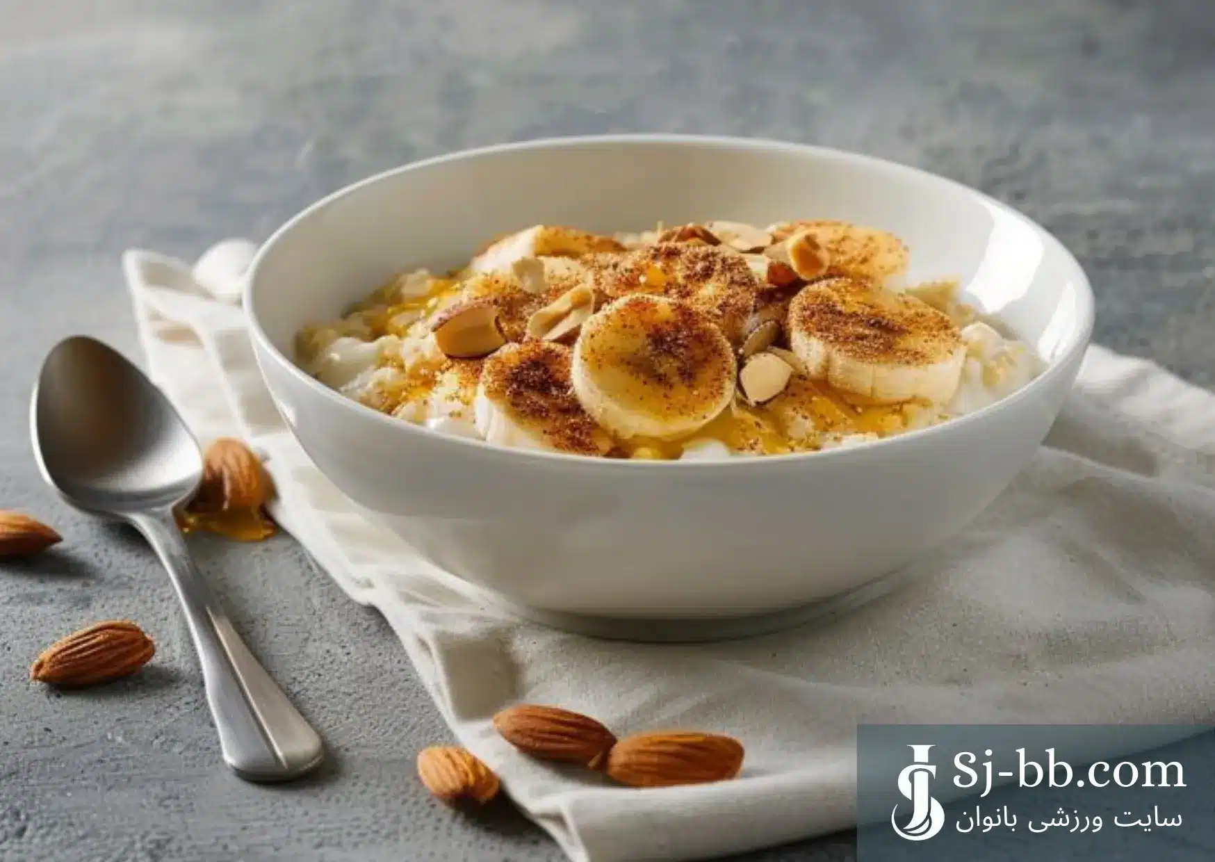 اوتمیل موز و عسل و دارچین