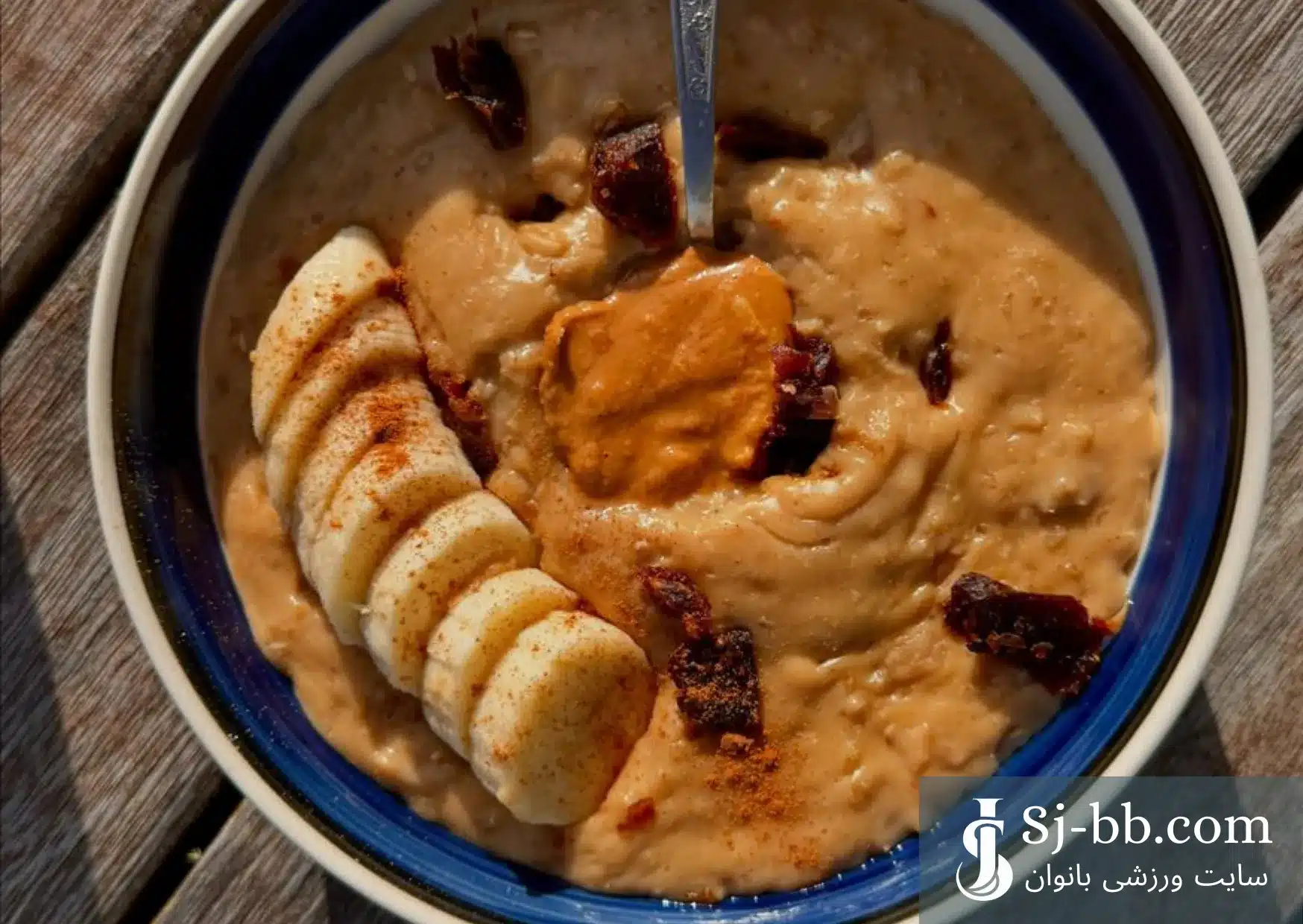 اوتمیل خرما و کره بادام زمینی