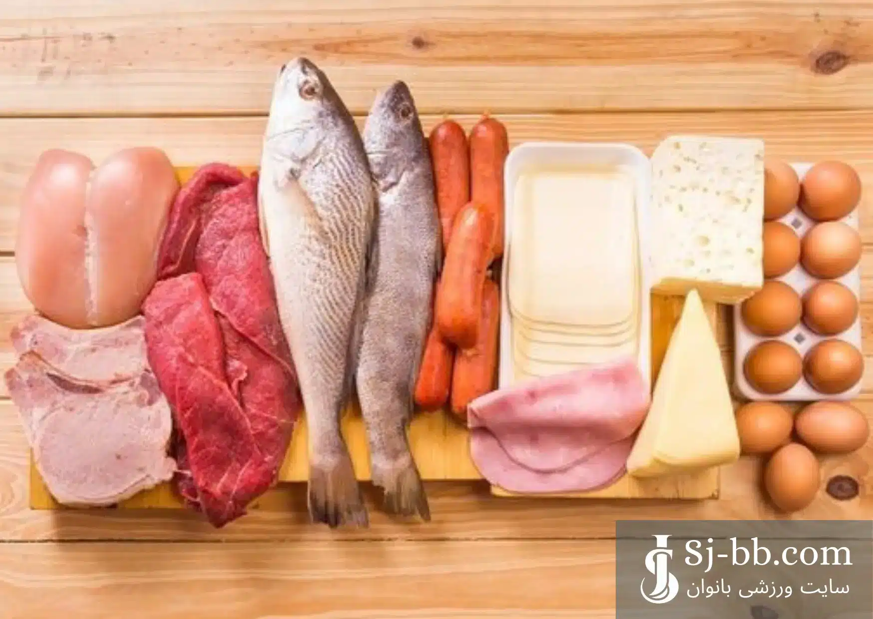 بهترین منابع غذایی عضله ساز برای خانم‌ها بدون مکمل