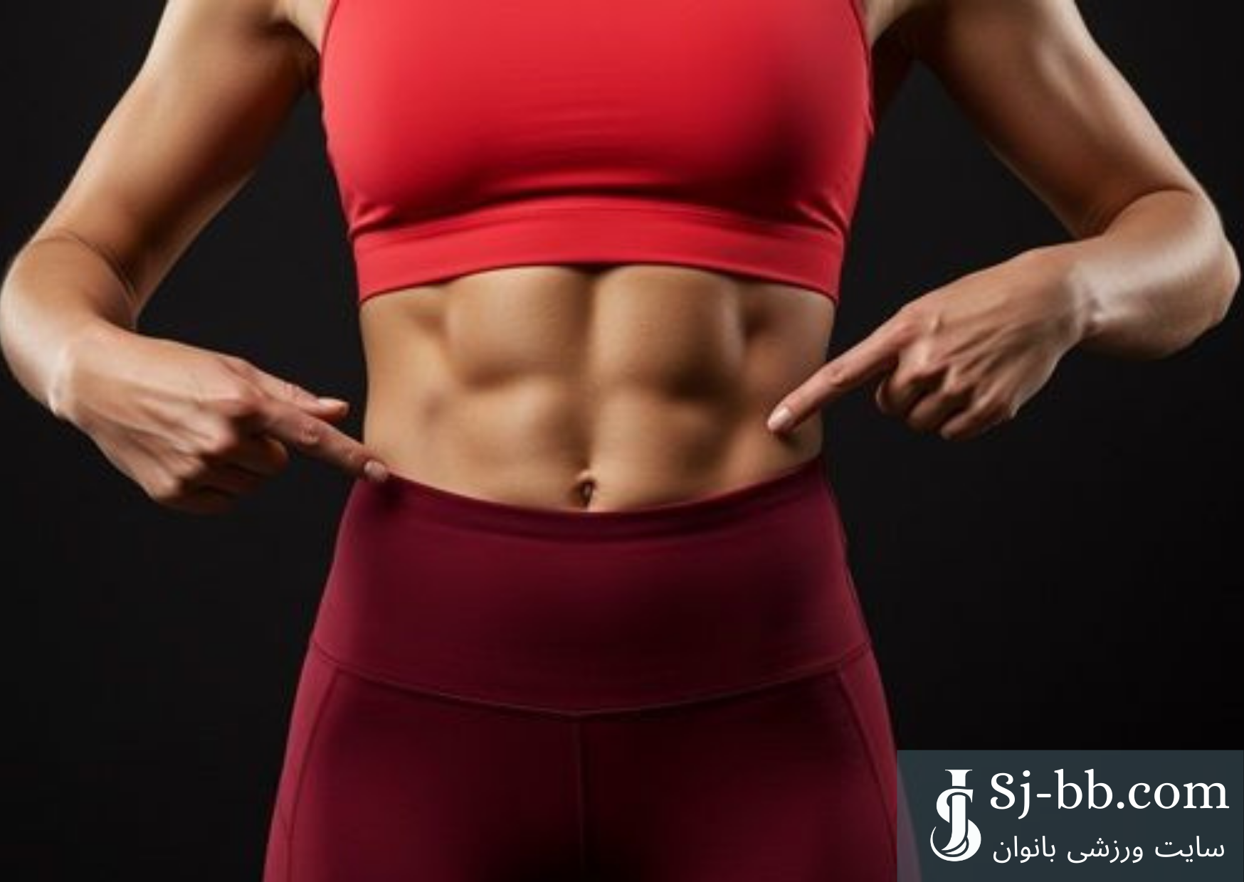 تصویر ورزشکار در فاز کات با عضله‌های مشخص و تعریف‌شده